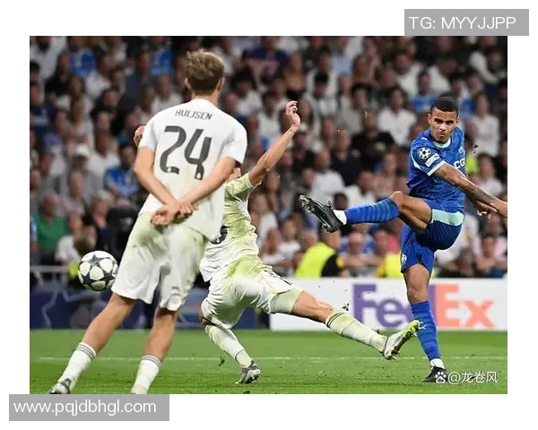 足球逆转规则解析与应用探讨如何在比赛中实现逆转胜利的策略与技巧